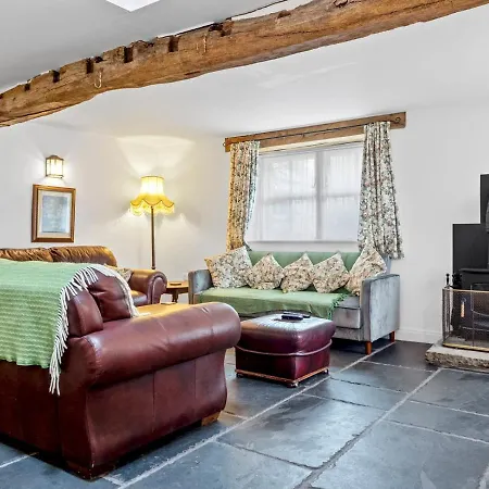 Cosy 2 Bedroom Near Coniston Water - Pass The Keys * Ulverston