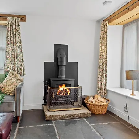 Cosy 2 Bedroom Near Coniston Water - Pass The Keys *